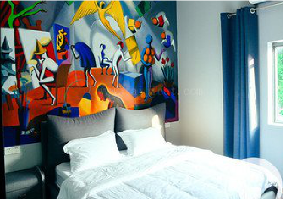 湘阴对于酒店的墙体彩绘而言更注重哪些方面？